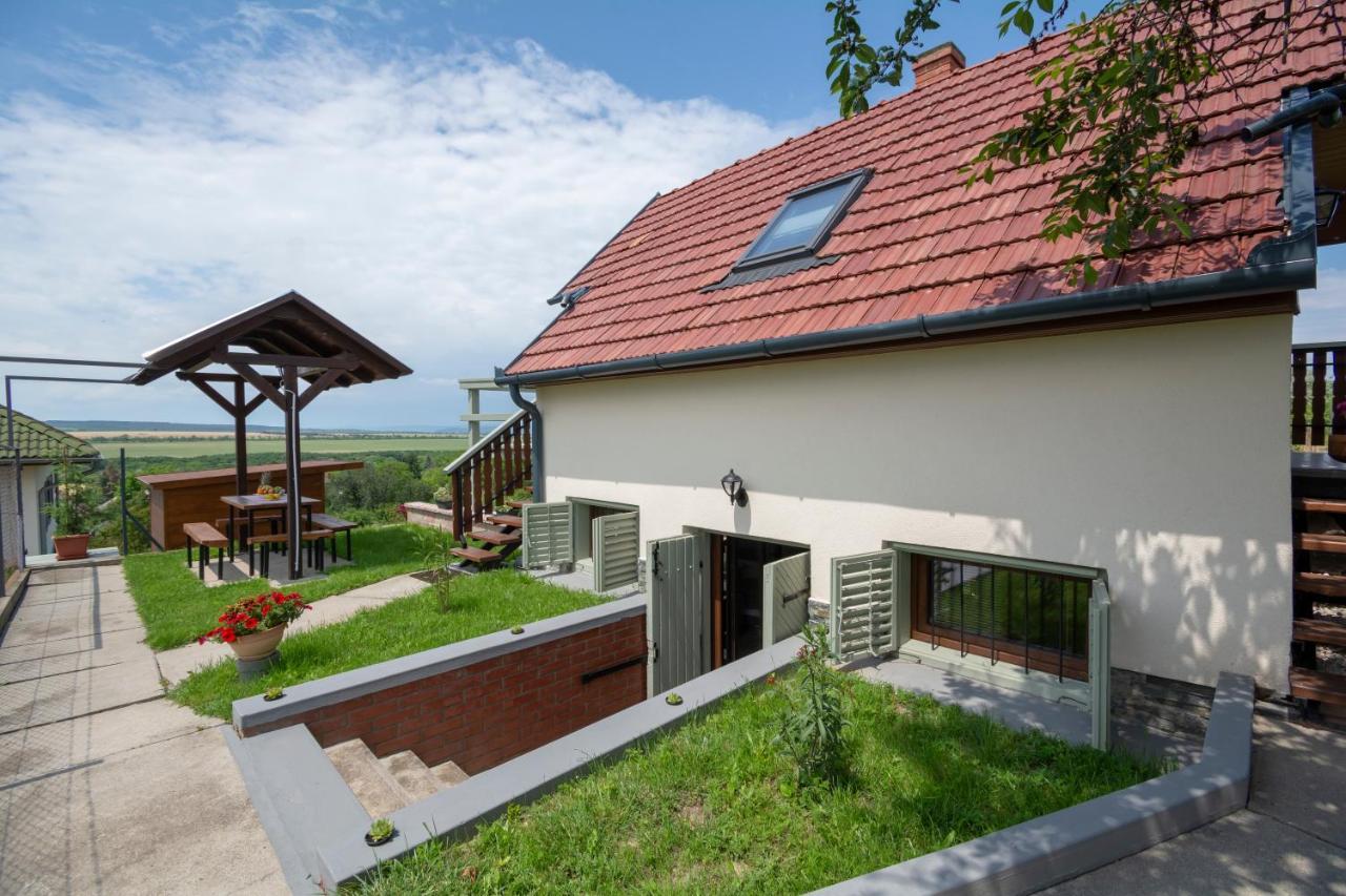 Jodi-Hegy Resort Siófok Exteriör bild